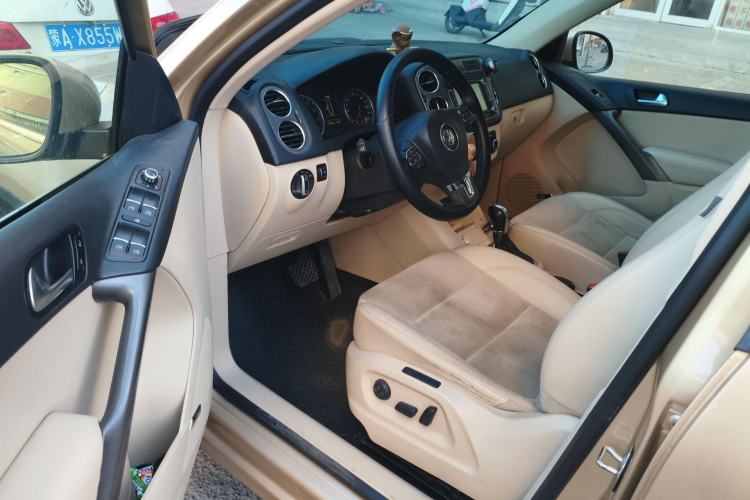 Used Volkswagen Tiguan 2012 2.0 TSI Automatic All-Wheel Drive Flagship Edition Driver Seat