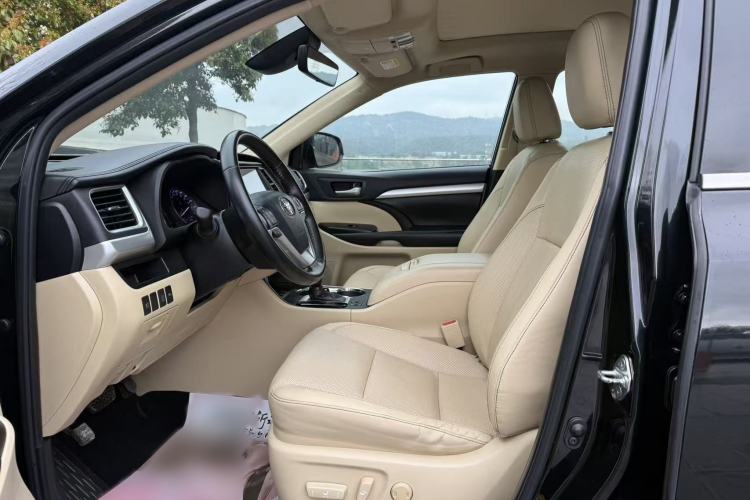 Used Toyota Highlander 2018 2.0T Four-Wheel Drive Luxury Version 7 Seats China VI Standard