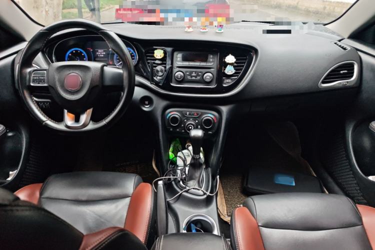 Used Fiat Viaggio 2015 1.4T Automatic Jingxiang Edition Center Console