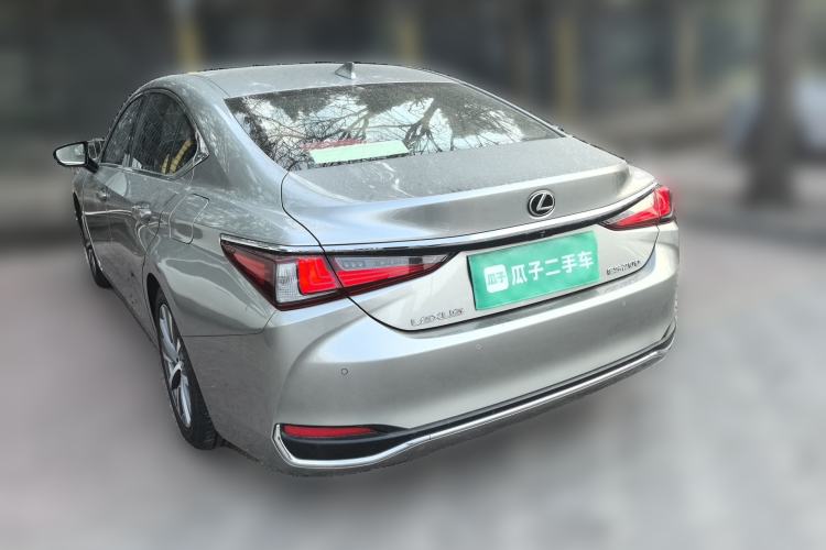 Used Lexus ES 2018 200 Excellence Edition China V Standard Rear Left 45 Deg