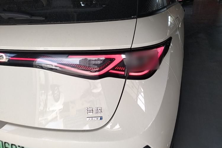Used BYD Dolphin 2025 Smart Drive Version 420 km Freedom Edition
