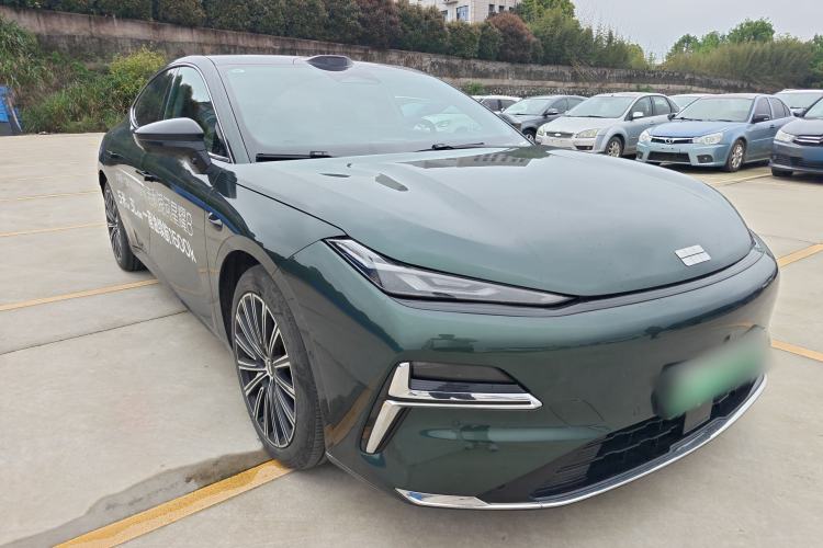 Used Geely Galaxy 8 2025 130km EM-P Starship Edition Exterior 1