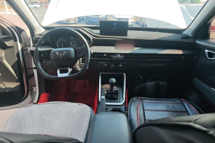 Used Wuling Alvez 2022 1.5L Manual Free-Style Model