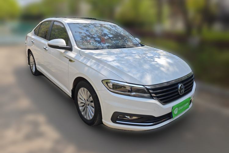 Used Volkswagen Lavida 2019 1.5L Manual Comfort Edition China VI Standard Front Right 45 Deg