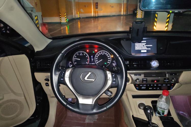 Used Lexus ES 2014 250 Elite Edition