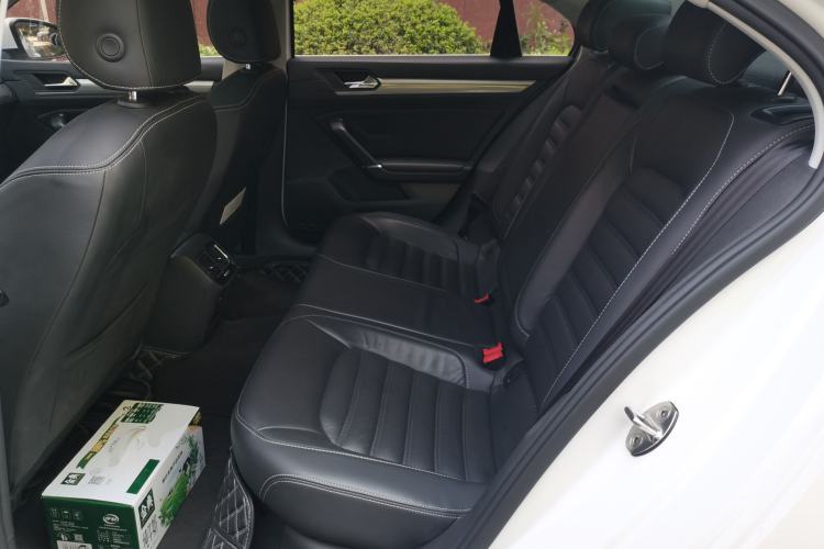 Used Volkswagen Lamando 2017 280TSI DSG Luxury Edition
