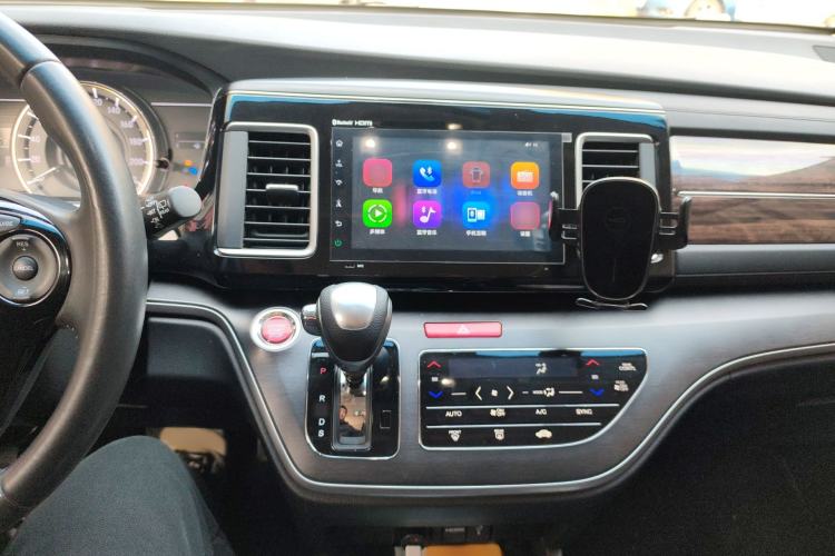 Used Honda Elysion 2016 2.4L Style Edition
