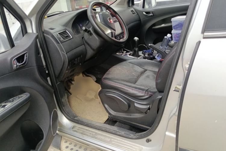 Used FORTHING Joyear X5 2013 1.6L Manual Luxury Model China IV Standard