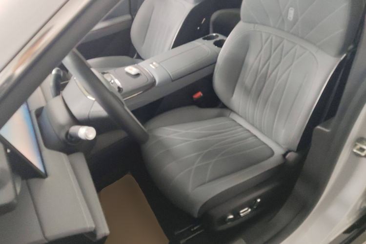 Used Geely Galaxy E8 2025 700 km Long-Range Intelligent Driving Version