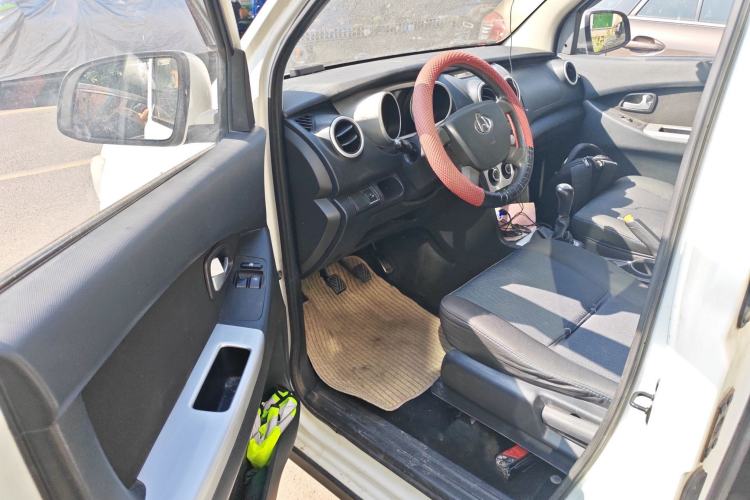 Used CHANGAN KAICHENG Ounuo S 2015 1.5L CNG Model
