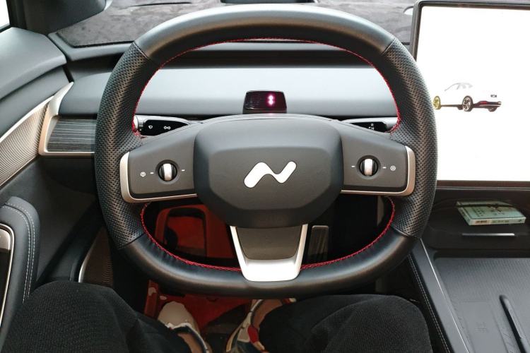 Used ONVO L60 2025 Model—60 kWh Rear-Wheel-Drive Version Steering Wheel