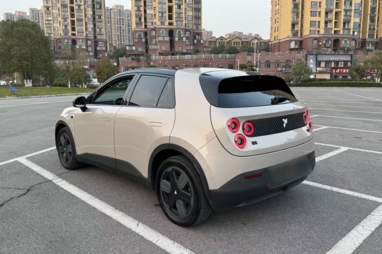 Used firefly firefly 2025 Illuminated Edition
