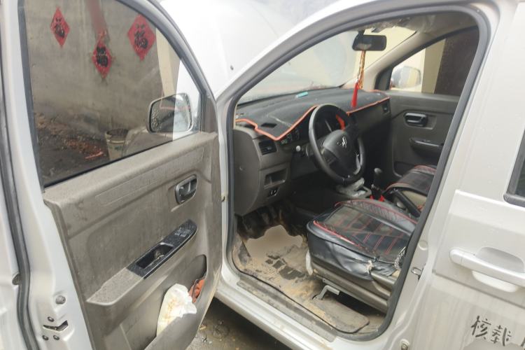 Used Wuling Rongguang V 2018 1.5L Standard Version