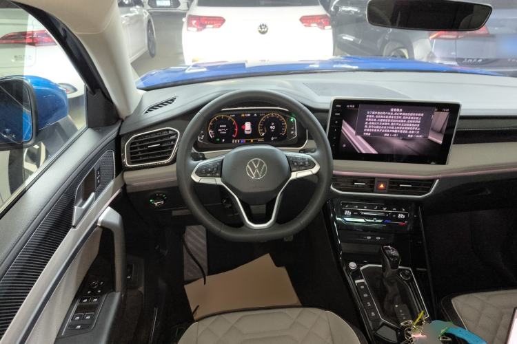 Used Volkswagen Tayron 2023 280TSI Two-Wheel-Drive Luxury Plus Advanced Version Steering Wheel