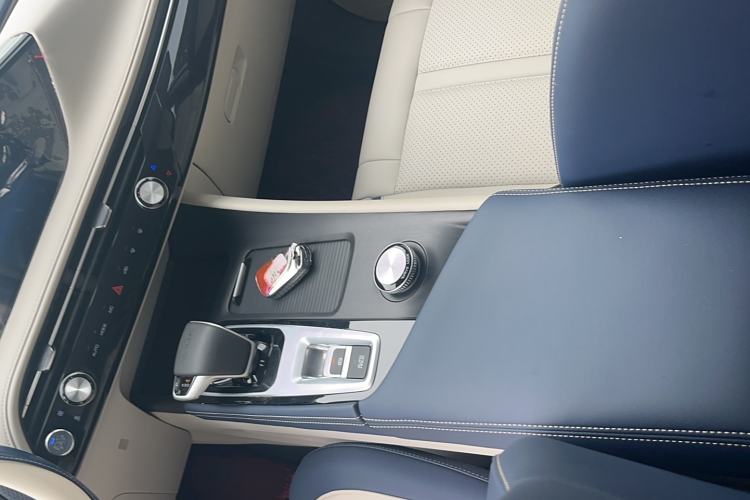 Used Dongfeng Aeolus Huge 2022 Mach Power 1.5T Dare-Enjoy Edition · Smart
