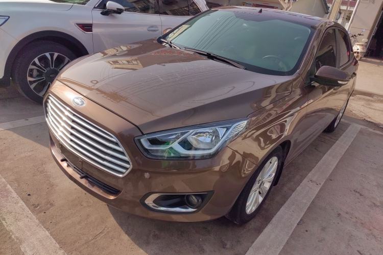 Used Ford Escort 2015 1.5L Automatic Fashion Model
