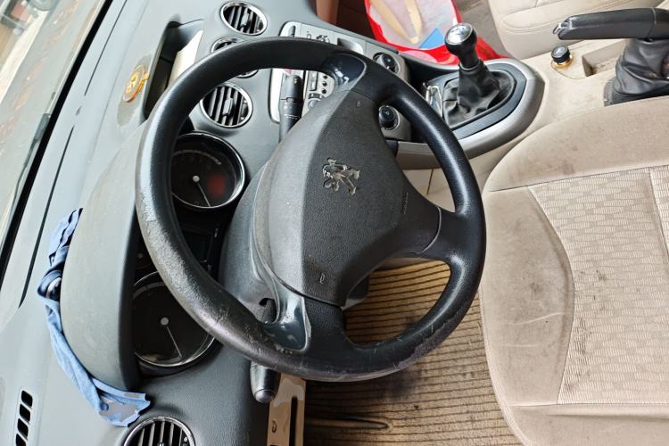 Used Peugeot 408 2011 1.6L Manual Comfort Edition
