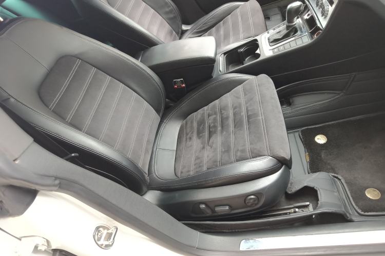 Used Volkswagen FAW-Volkswagen CC 2016 1.8TSI Luxury Model Right Front Seat