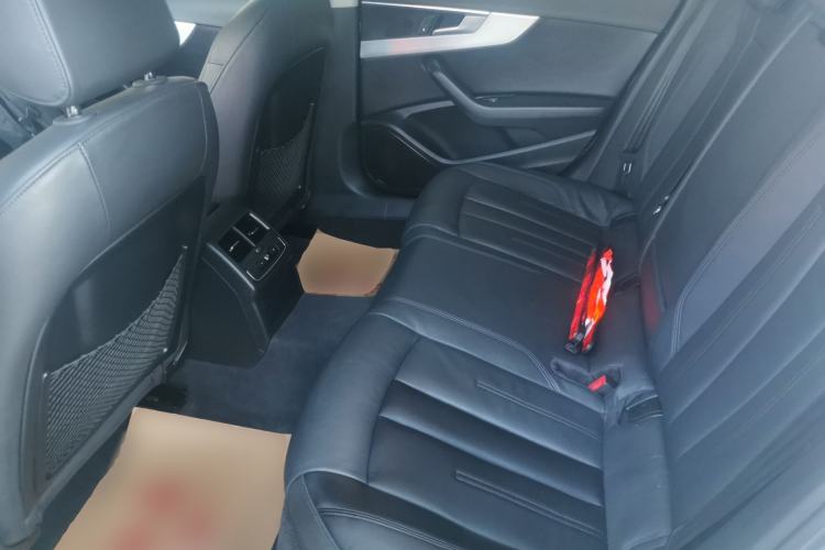 Used Audi A4L 2018 30th Anniversary Edition 40 TFSI Fashion Model
