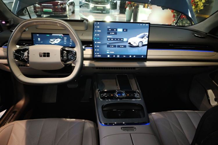 Used Geely Galaxy 8 2025 130km EM-i Flagship Edition Center Console