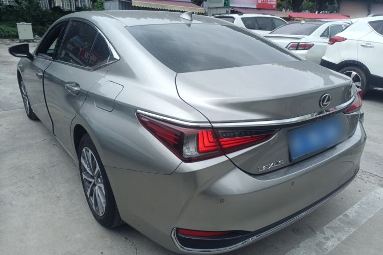 Used Lexus ES 2023 200 Excellence Edition Exterior 2