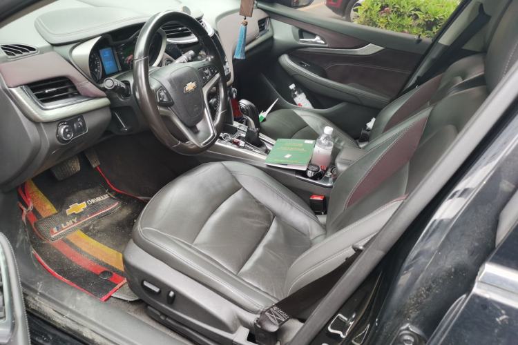 Used Chevrolet Malibu 2017 1.5T Automatic Luxury Edition Driver Seat