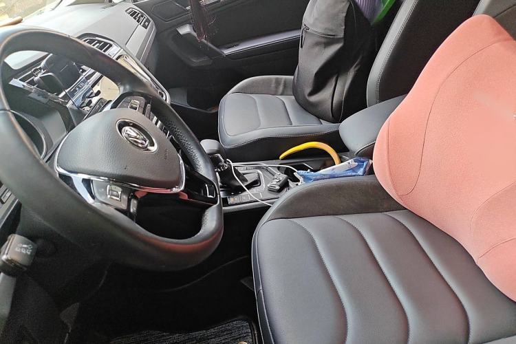 Used Volkswagen Tiguan L 2019 Revised 330TSI Automatic Two-Wheel Drive Smart & Luxury Edition China VI Standard