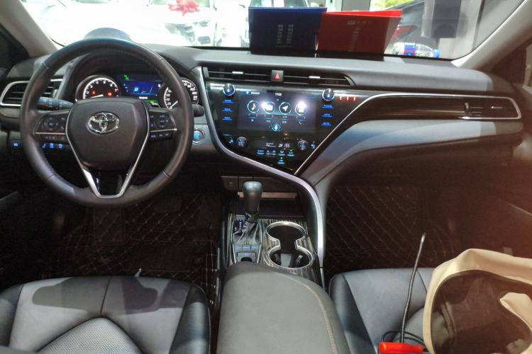 Used Toyota Camry 2019 Revised Version 2.5G Luxury Edition Center Console