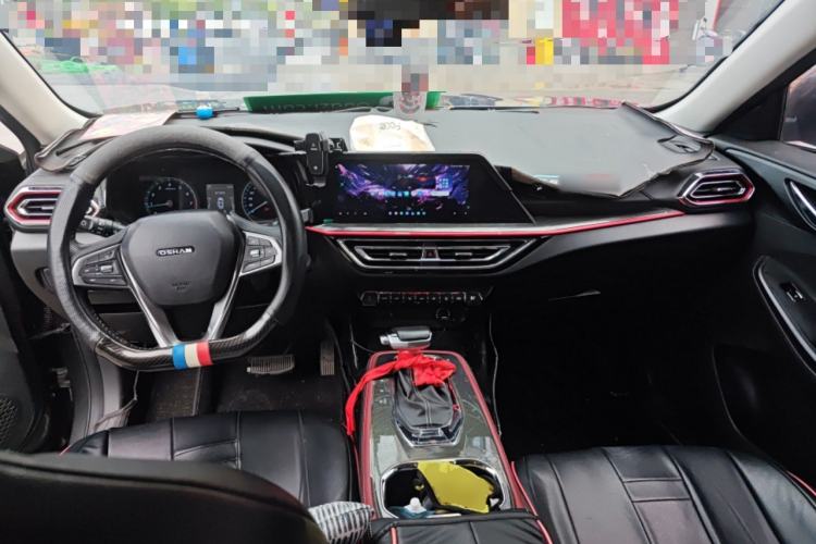 Used CHANGAN OSHAN X5 2021 Revised Version 1.5T DCT Luxury Edition Center Console