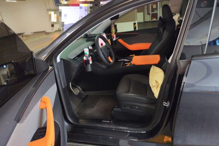 Used Tesla Model Y 2025 Rear-Wheel-Drive Version Driver Seat