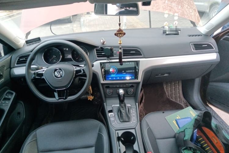 Used Volkswagen Lamando 2015 230TSI DSG Fashion Edition Center Console