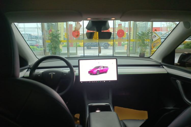 Used Tesla Model Y 2024 Rear-Wheel-Drive Version Center Console