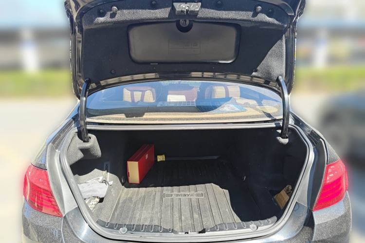 Used BMW 5 Series 2013 520Li Elegant Edition
