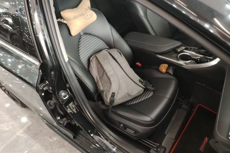 Used Toyota Camry 2022 2.0S Knight Edition