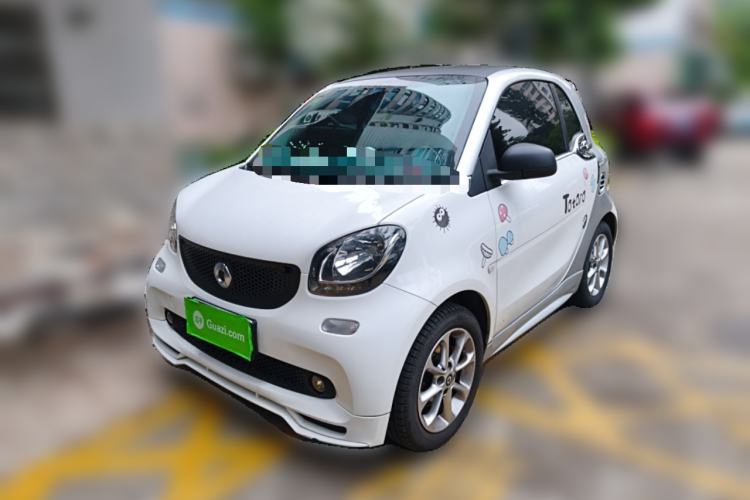 Used smart fortwo 2015 1.0L 52 kW hardtop Dynamic version
