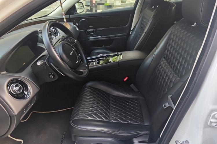 Used Jaguar XJ 2018 XJL 3.0 SC Two-Wheel-Drive Panoramic Business Edition
