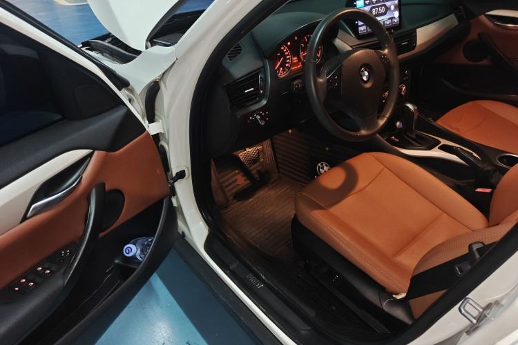 Used BMW X1 2013 sDrive18i Leading Model