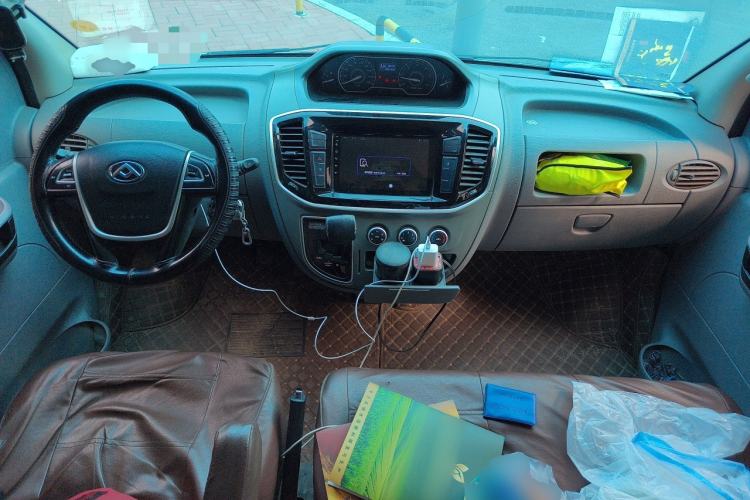 Used SAIC MAXUS Xintu V80 2019 2.5T Classic AMT Aoyuntong Facelifted Short-Wheelbase Mid-Roof 5/6-Seater