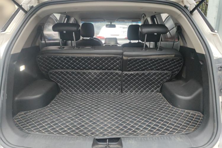 Used Baojun 510 2017 1.5L manual Comfort trim