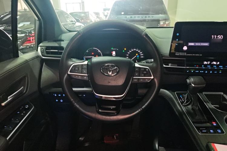 Used Toyota SIENNA 2021 2.5L Hybrid Premium Edition Steering Wheel