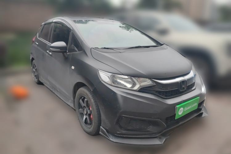 Used Honda Fit 2018 1.5L CVT Comfort Sunroof Version Front Right 45 Deg