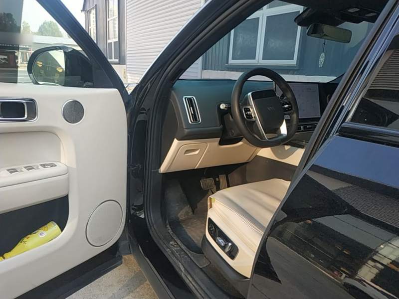 Used Li Auto L7 2023 Max model — 15