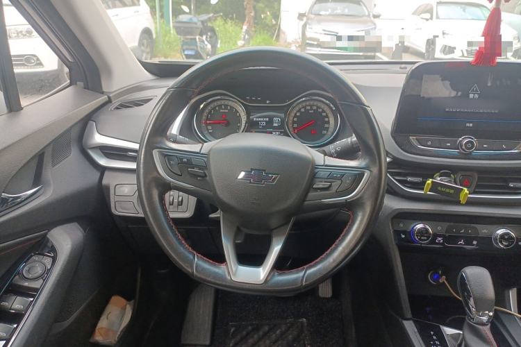 Used Chevrolet Orlando 2018 Redline 530T Automatic Zhaoxiang Edition (5+2 Seating) – China V Standard
