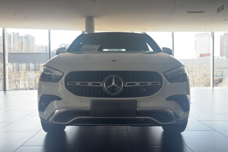 Used Mercedes-Benz GLA 2024 GLA 220 Front