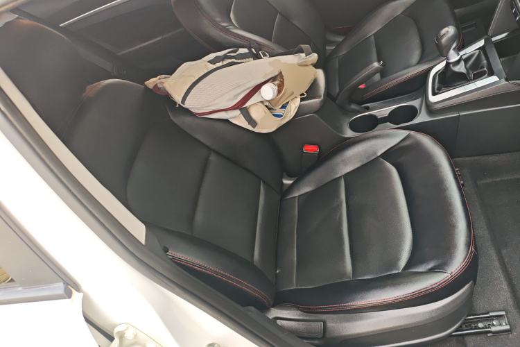 Used Hyundai Elantra (6th Generation / Lingdong) 2016 1.6L Manual ZhiXuan · Dynamic Model Right Front Seat