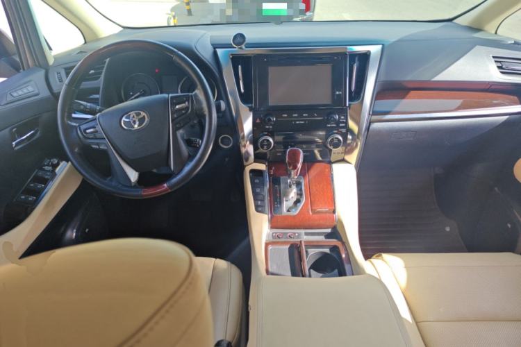 Used Toyota Alphard 2015 3.5L Luxury Edition Center Console
