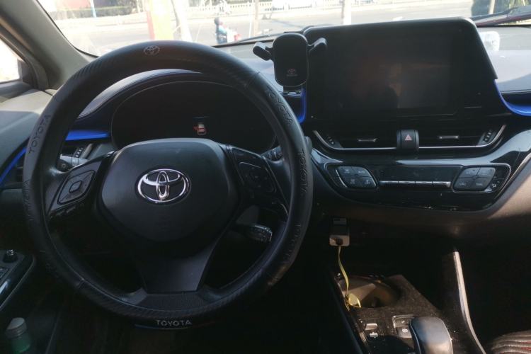 Used Toyota C-HR EV 2020 Luxury Sunroof Edition Steering Wheel