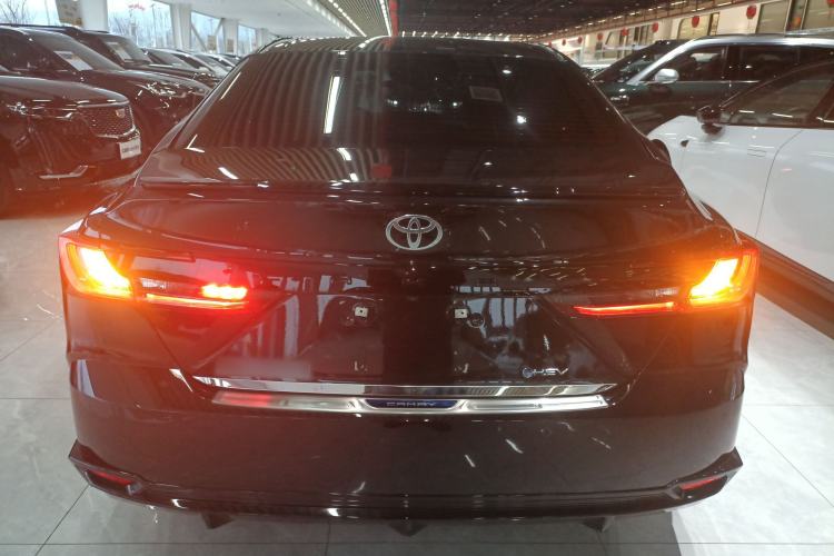 Used Toyota Camry 2026 Model Dual-Engine 2.0HSE Sport Lite Edition