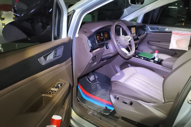 Used Volkswagen Viloran 2022 330TSI Luxury Edition