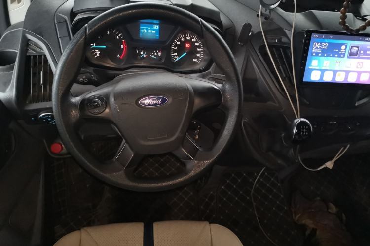 Used Ford Transit 2019 2.0T Diesel Multi-Purpose Commercial Vehicle Mid-Drive Mid-Roof 6-Seater China VI Standard Steering Wheel